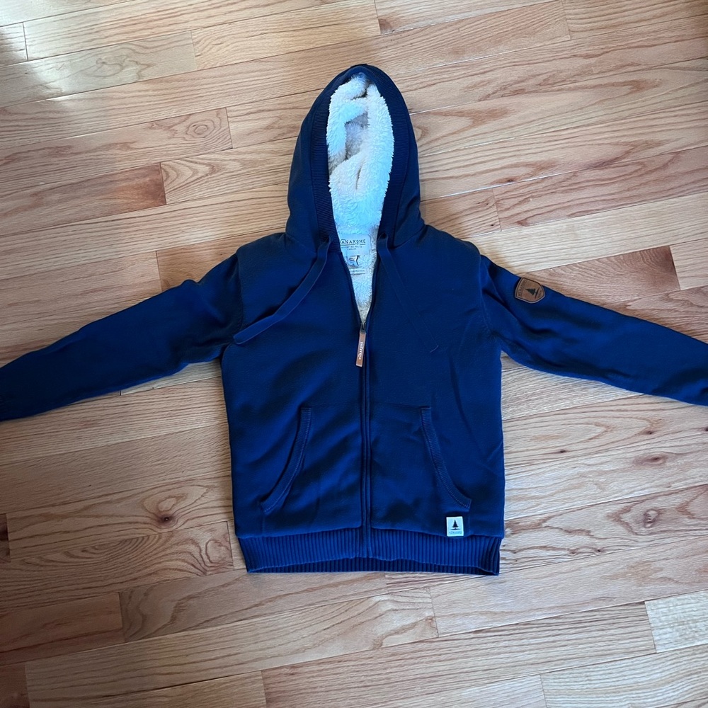 Wanakome Navy plush sweater. NWOT.